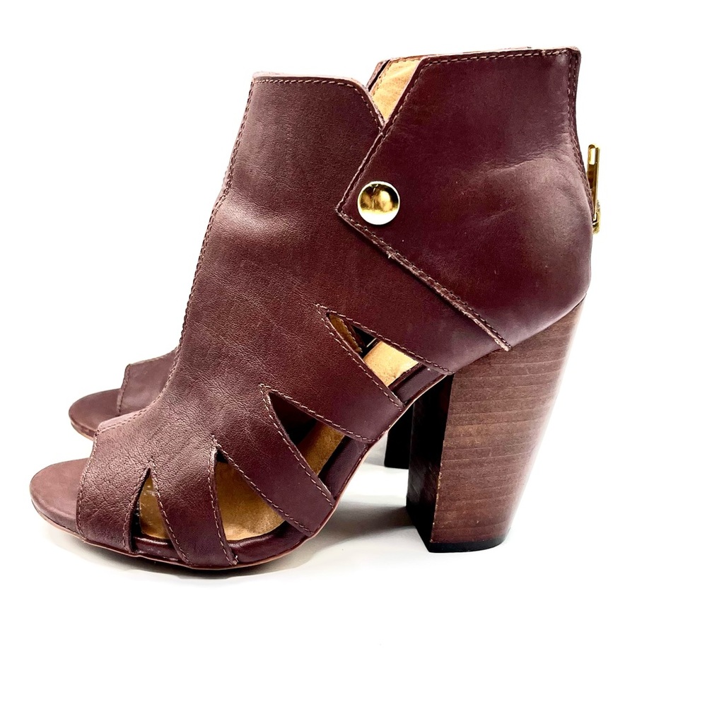 Kelsi Dagger Booties